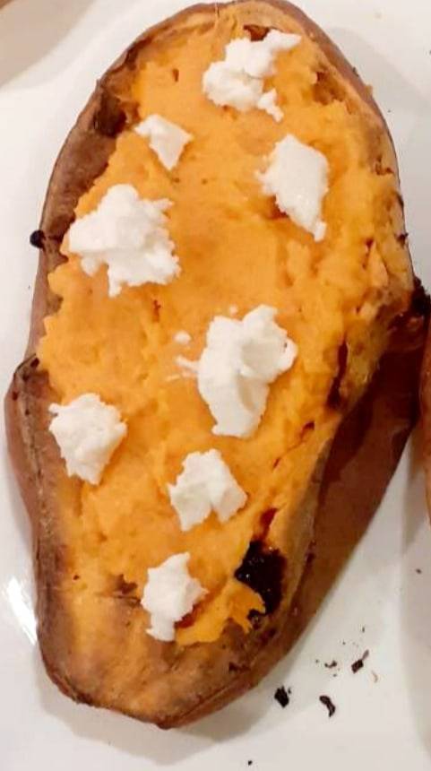 Recette patate douce au fromage de chèvre et chips de bacon - Laetitia Nutritionniste Diététicienne à domicile Tours